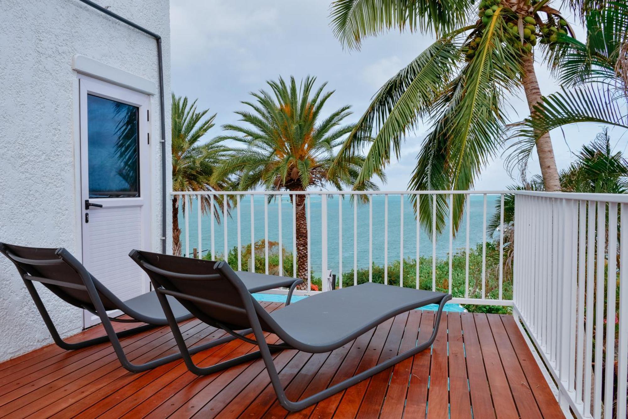 Boutique Villa On The Rocks With Stunning Sea Views, Infinity Pool & Private Sea Trou d'Eau Douce Exteriör bild