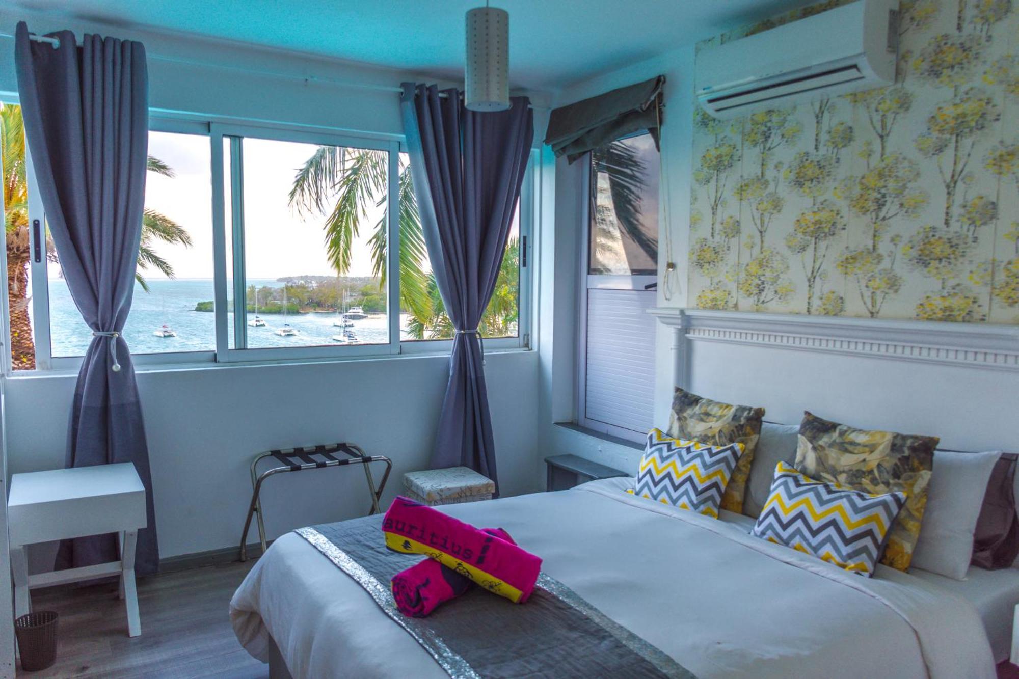 Boutique Villa On The Rocks With Stunning Sea Views, Infinity Pool & Private Sea Trou d'Eau Douce Exteriör bild