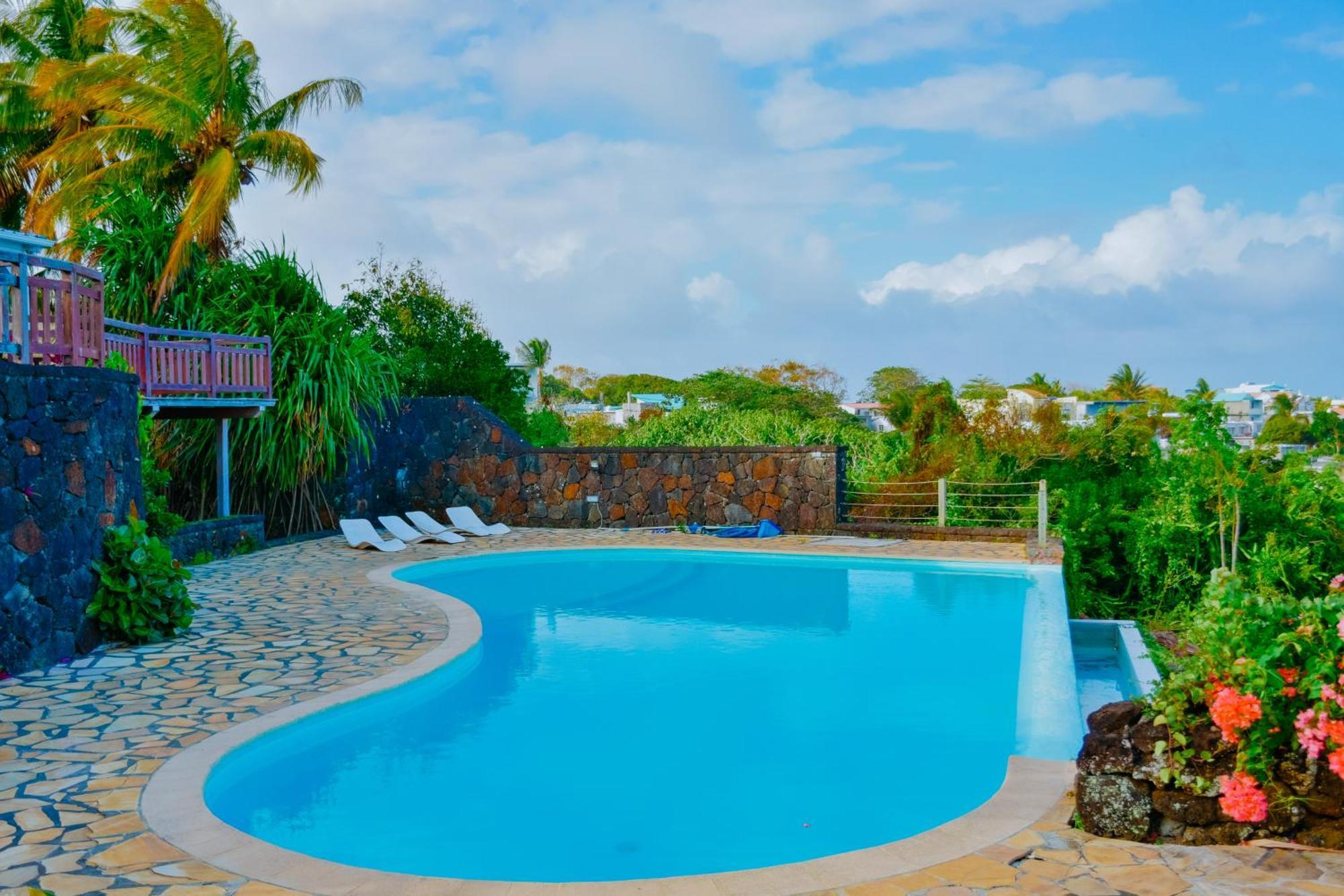 Boutique Villa On The Rocks With Stunning Sea Views, Infinity Pool & Private Sea Trou d'Eau Douce Exteriör bild