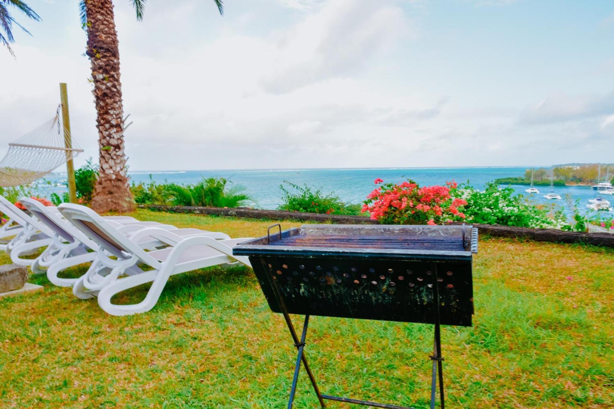 Boutique Villa On The Rocks With Stunning Sea Views, Infinity Pool & Private Sea Trou d'Eau Douce Exteriör bild