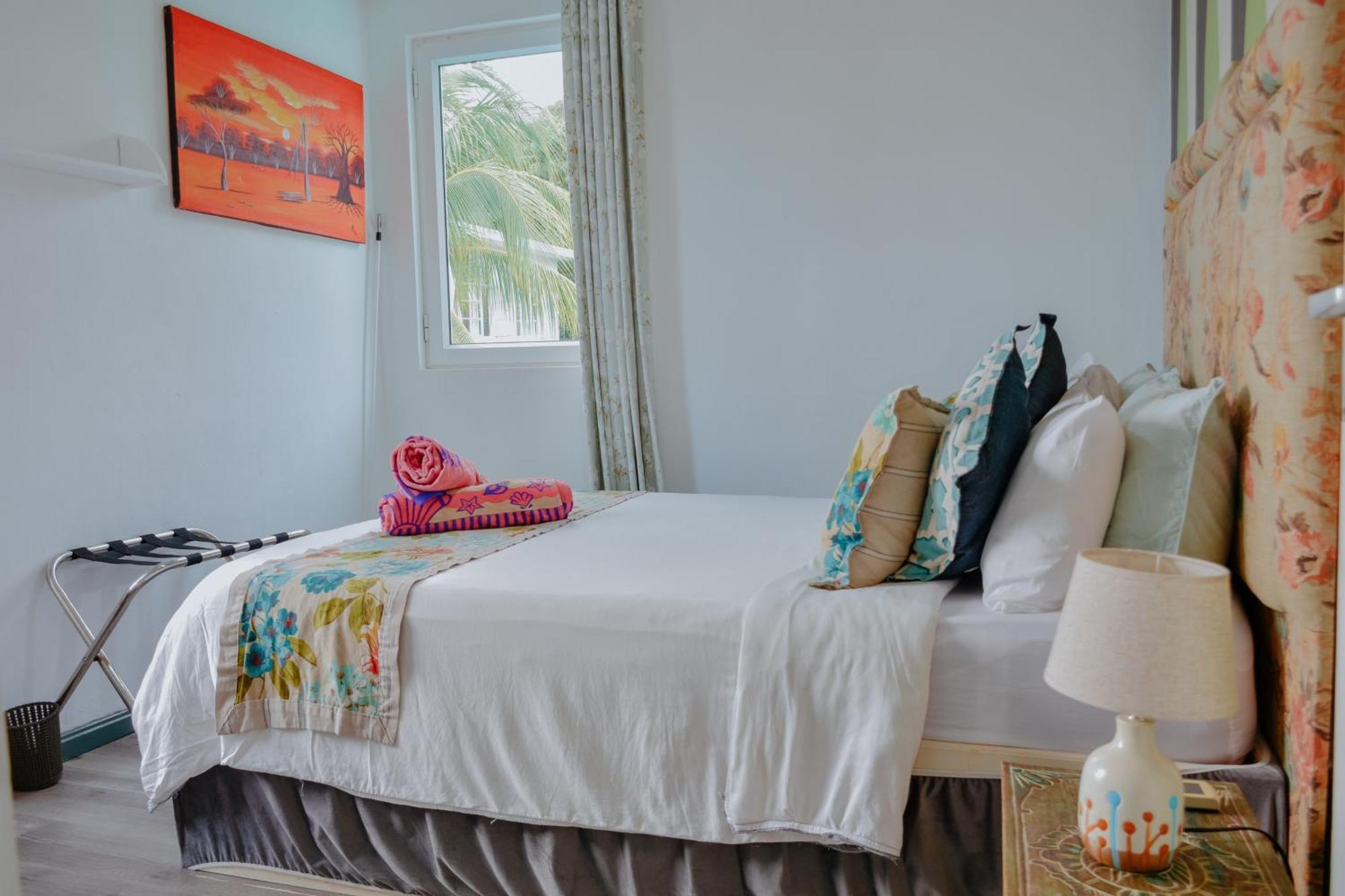 Boutique Villa On The Rocks With Stunning Sea Views, Infinity Pool & Private Sea Trou d'Eau Douce Exteriör bild