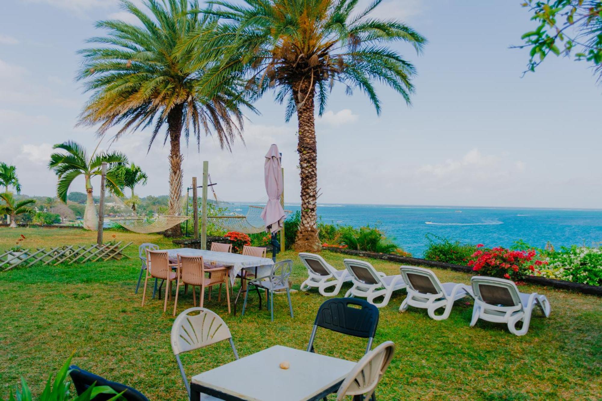 Boutique Villa On The Rocks With Stunning Sea Views, Infinity Pool & Private Sea Trou d'Eau Douce Exteriör bild